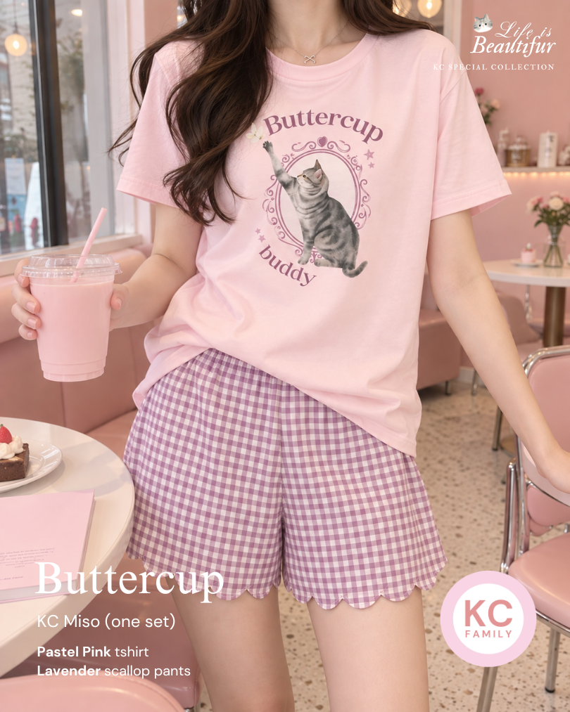 KC Miso in Buttercup Baju Kaos dengan Celana Pendek Piyama Kaos