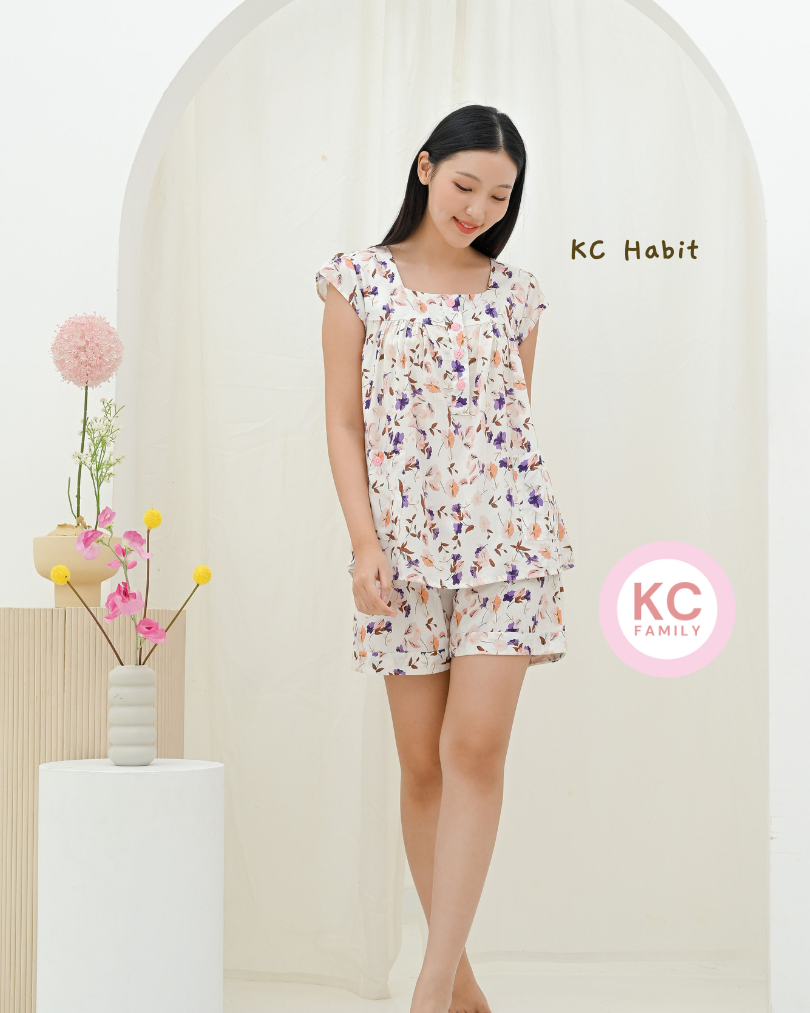 KC Habit in Fall Petal Piyama Wanita Lengan Pendek Celana Pendek