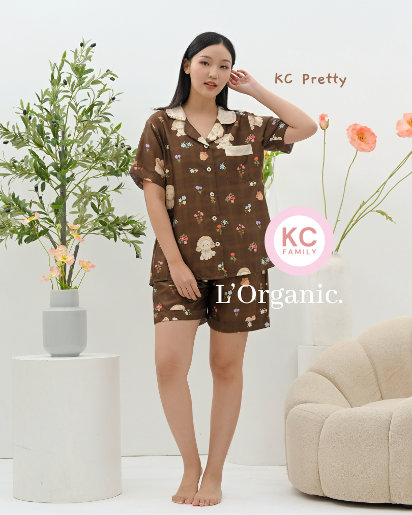 KC Pretty in Teddy Hug Baju Tidur Wanita Piyama Celana Pendek Lengan Pendek