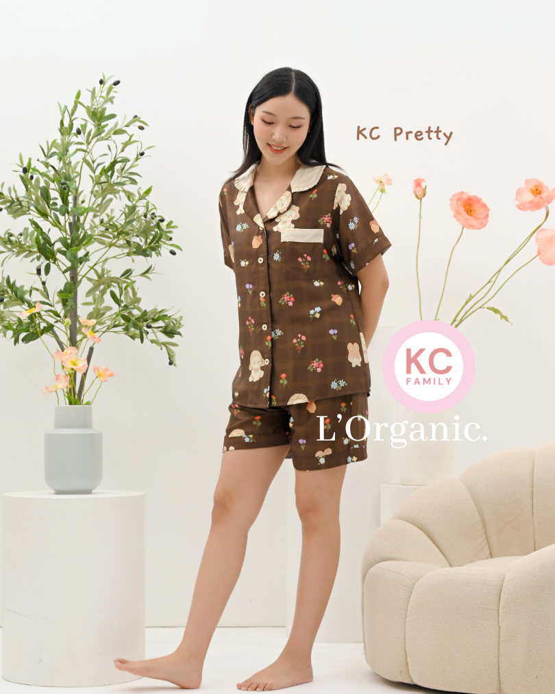 KC Pretty in Teddy Hug Baju Tidur Wanita Piyama Celana Pendek Lengan Pendek