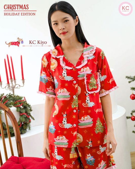 KC Kiyo in Festive Holiday Paw-ty Red Piyama Wanita Lengan Pendek Celana Pendek