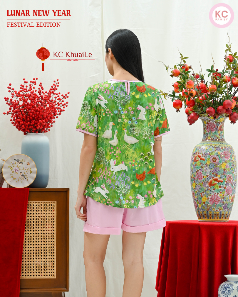 KC KhuaiLe in Garden BunnyBaju Imlek Ceongsam CNY Shanghai