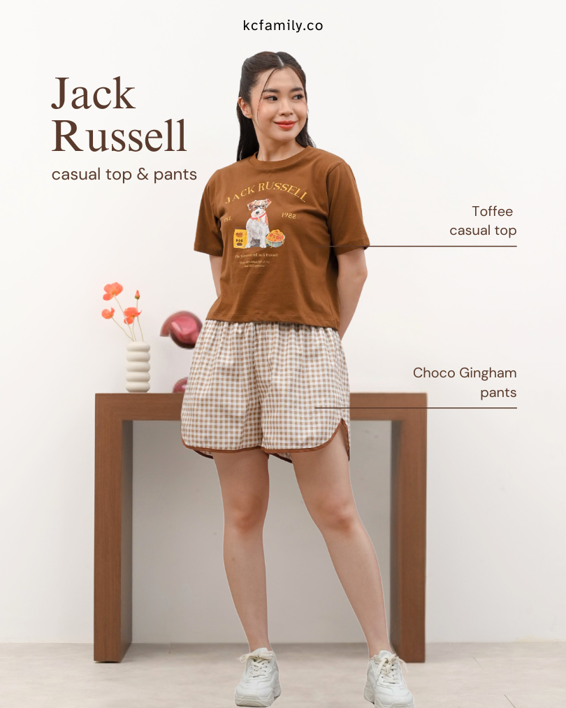 KC Casual Top in Jack Russell Baju Kaos Lengan Pendek dengan Celana Pendek