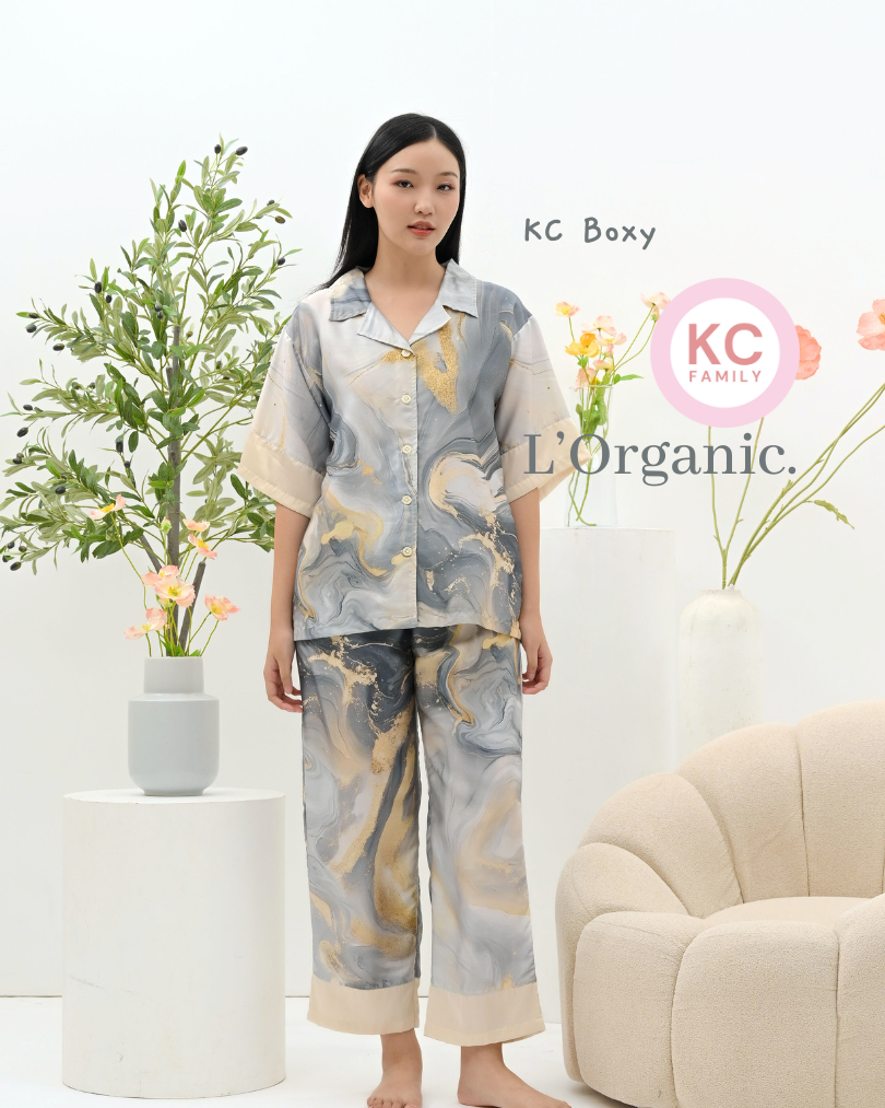 KC Boxy in Marble Flow Piyama Wanita Baju Tidur Lengan Pendek Celana Panjang