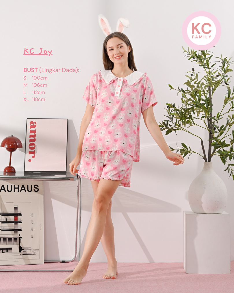 KC Joy in Happy Hoppers Baju Tidur Wanita Lengan Pendek Celana Pendek