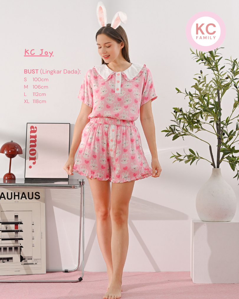 KC Joy in Happy Hoppers Baju Tidur Wanita Lengan Pendek Celana Pendek
