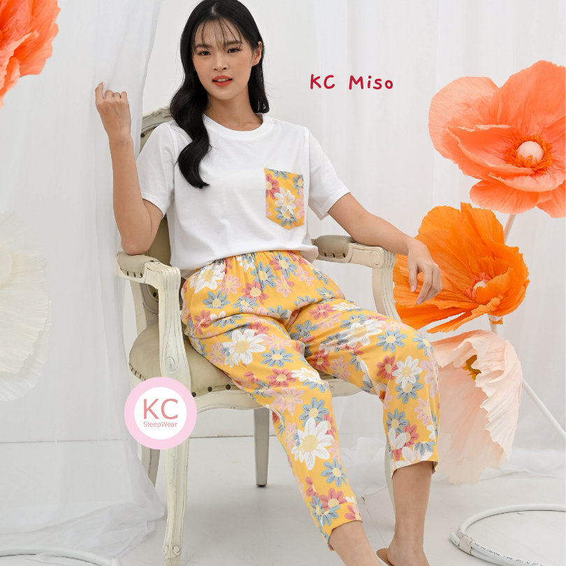 KC Miso in Painted Yellow Flower Piyama Wanita / Baju Tidur Lengan Pendek Celana Panjang