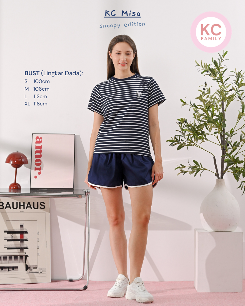 KC Miso In Snoopy O'Sailor Baju Kaos dengan Celana Pendek Piyama Kaos