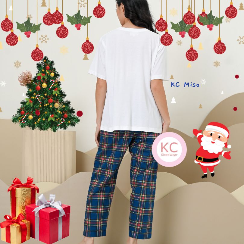 KC Miso in Santa with Friends Edition Baju Kaos Lengan Pendek Celana Panjang